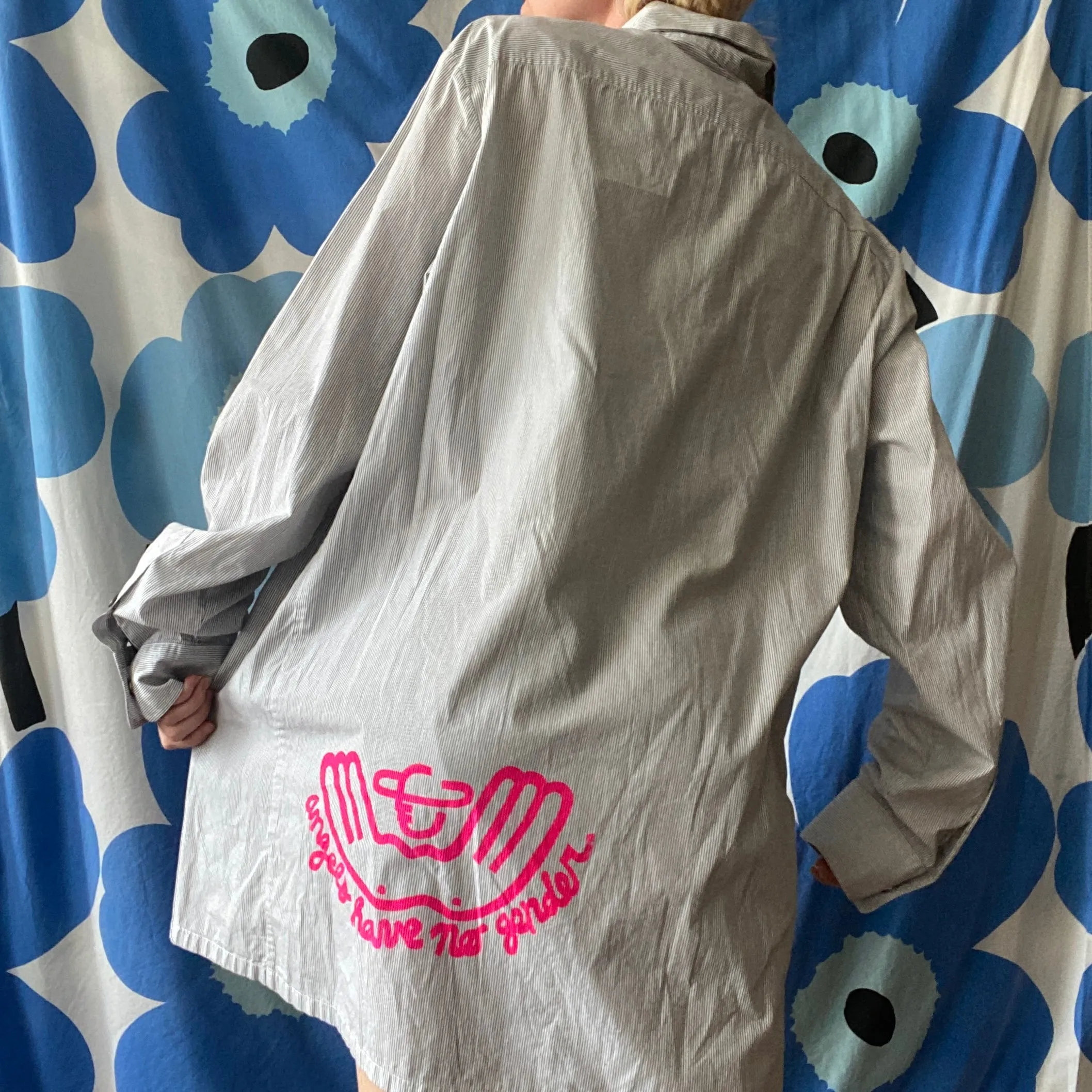 ANGELS HAVE NO GENDER screen printed zipper shirt