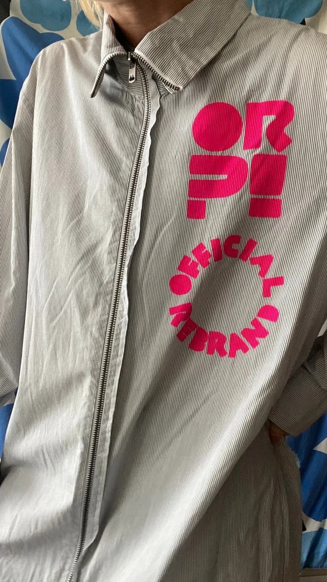 ANGELS HAVE NO GENDER screen printed zipper shirt