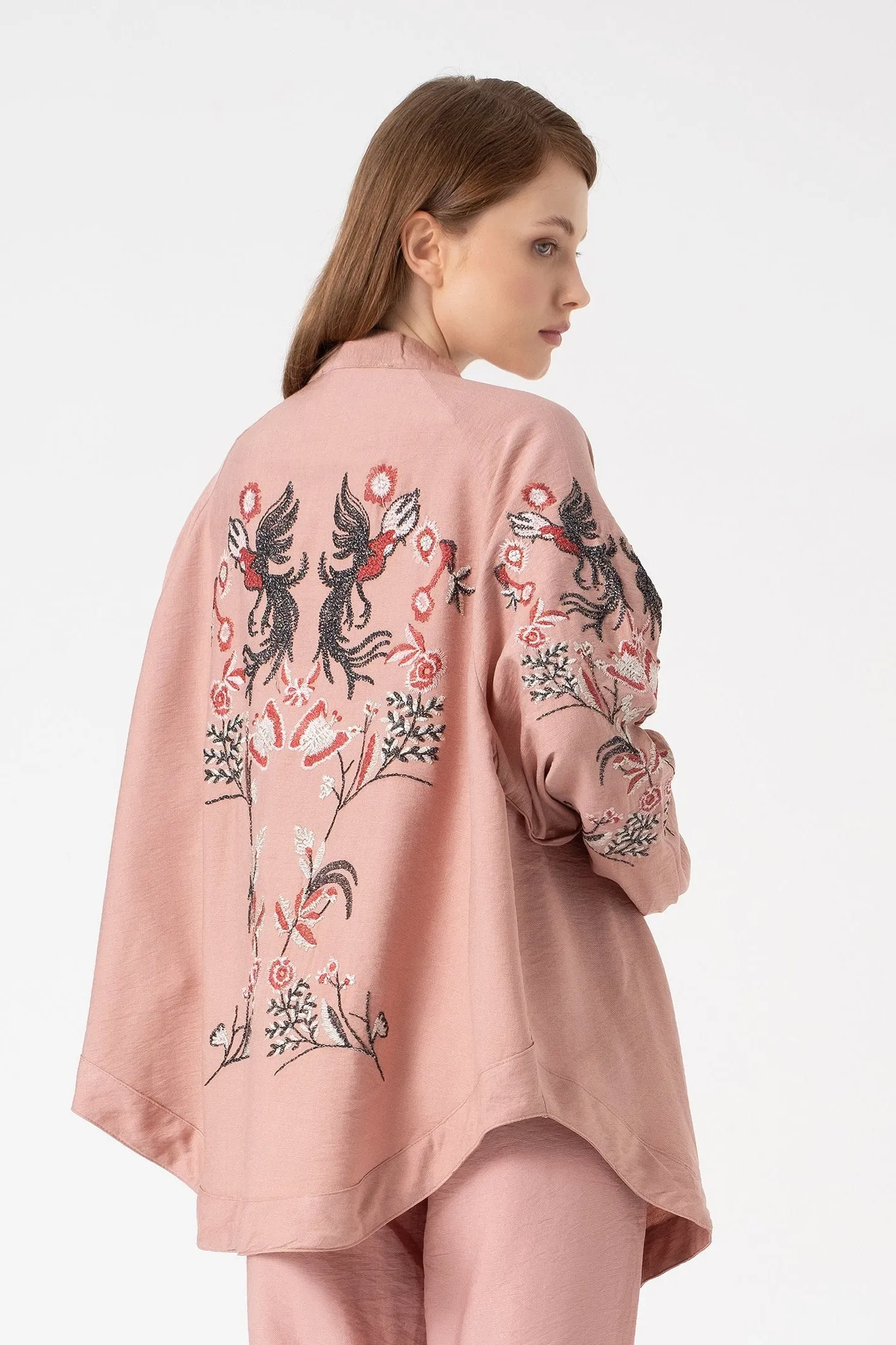 Floral embroidered back shirt