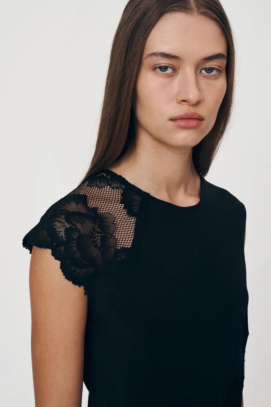 Lily Silk Lace Gown Noir